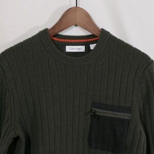 Calvin Klein Men’s Ribbed Knit Sweater Olive Green w/ Black Chest Pocket Size M